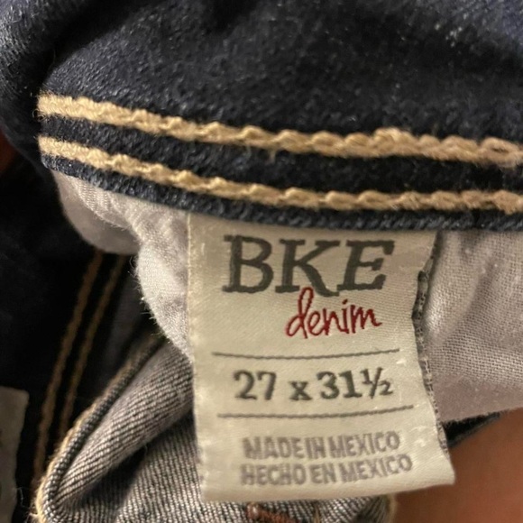 BKE - Picture 3 of 5